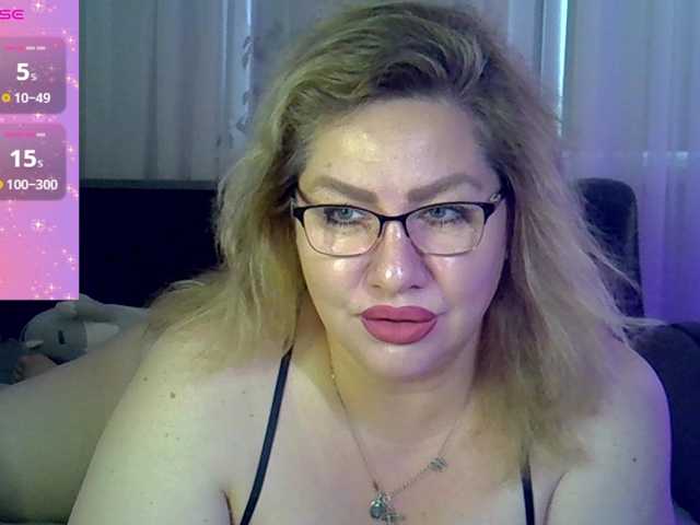 AngelinaGlam live cam preview