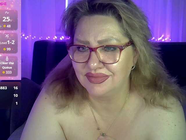 AngelinaGlam live cam on BongaCams