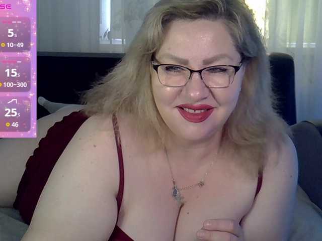 AngelinaGlam live cam on BongaCams