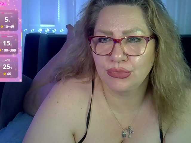 AngelinaGlam live webcam show