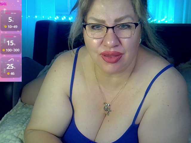 AngelinaGlam live cam on BongaCams