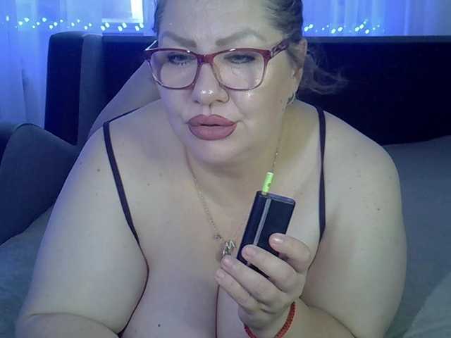 AngelinaGlam live cam on BongaCams