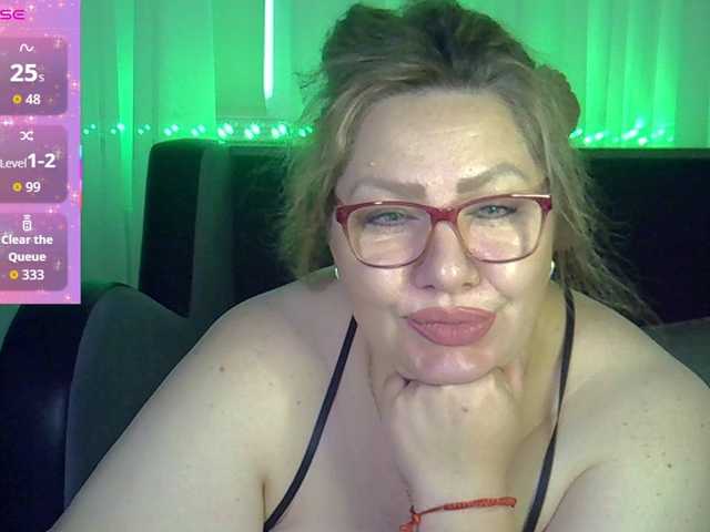 AngelinaGlam