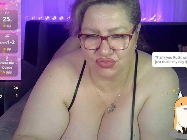 AngelinaGlam