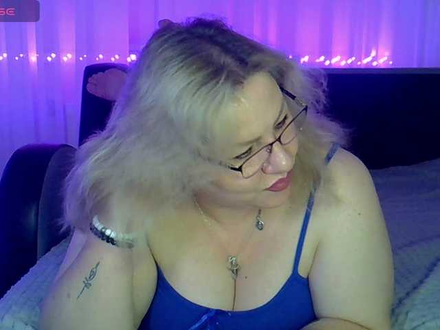 AngelinaGlam live cam on BongaCams