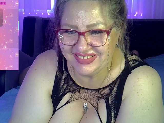 AngelinaGlam live webcam show