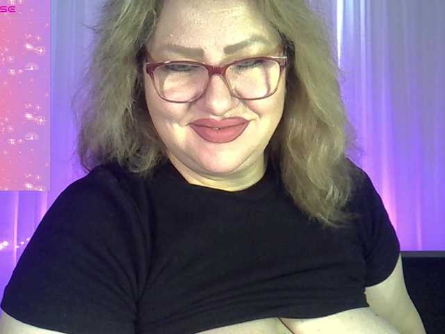AngelinaGlam live cam on BongaCams