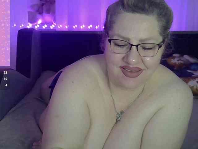 Dieses Model ist jetzt live. AngelinaGlam