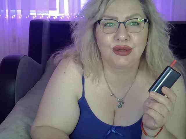 AngelinaGlam webcam