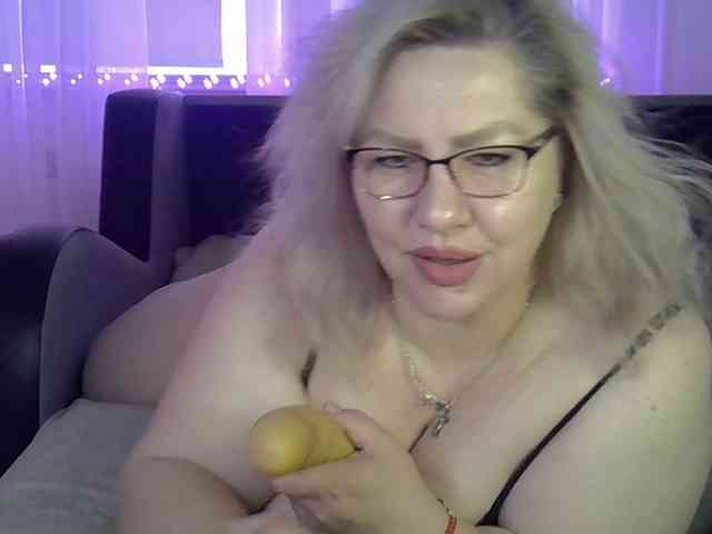 AngelinaGlam webcam