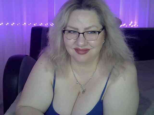 AngelinaGlam webcam