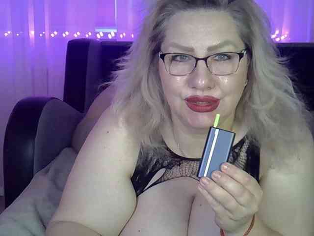 AngelinaGlam webcam