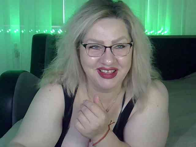 AngelinaGlam webcam
