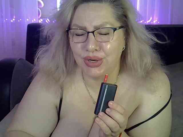 AngelinaGlam webcam