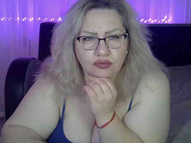 AngelinaGlam webcam