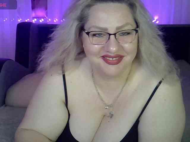 AngelinaGlam webcam