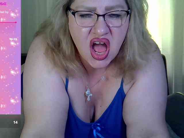 AngelinaGlam webcam