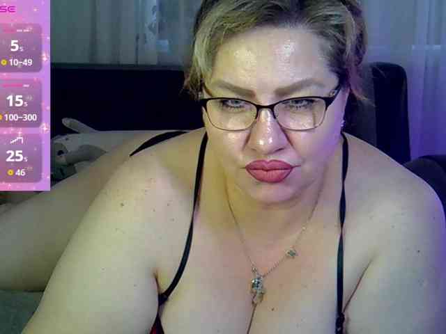 AngelinaGlam webcam