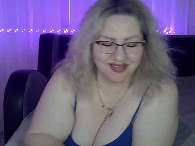 AngelinaGlam webcam