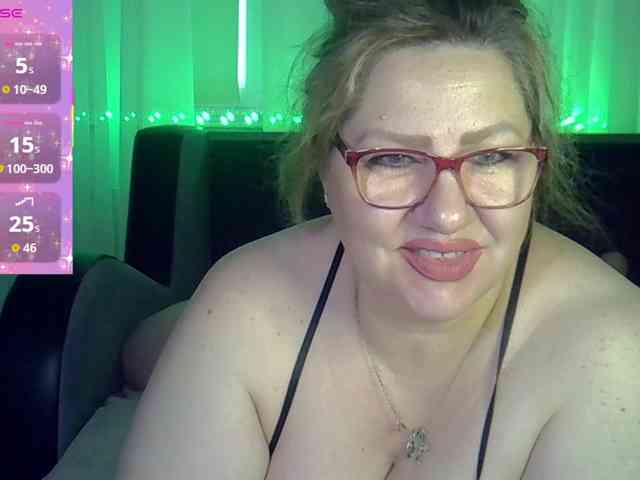 AngelinaGlam webcam