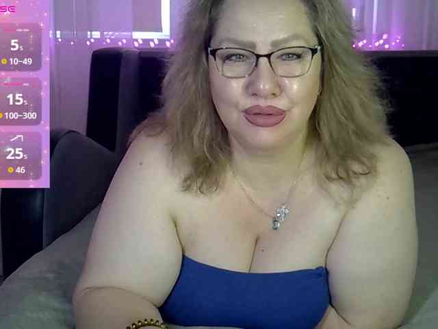 AngelinaGlam webcam