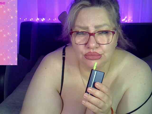 AngelinaGlam webcam