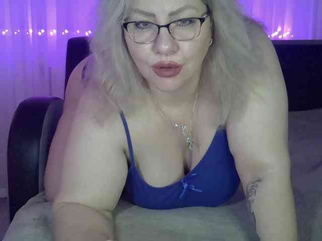 AngelinaGlam webcam