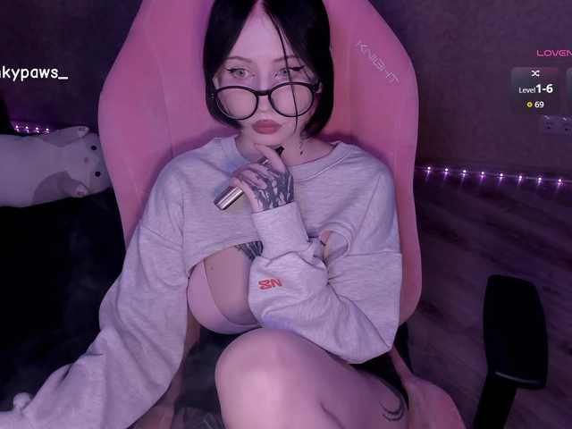 blinkypaws live webcam show