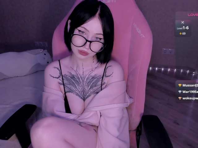 luvsoak live cam on BongaCams