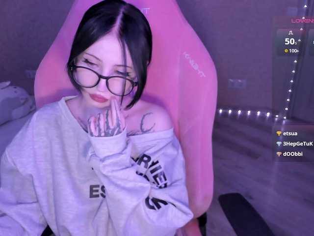 luvsoak live sex show