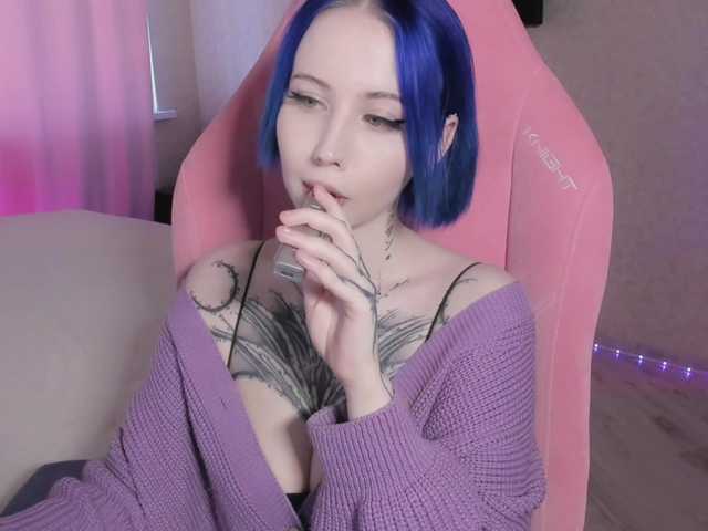 luvsoak's BongaCams show and profile