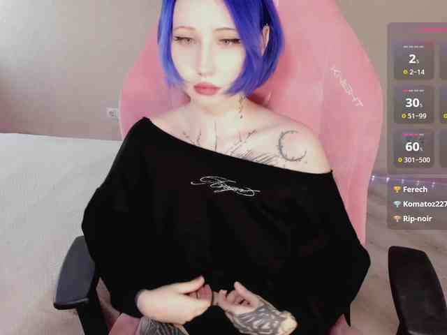 该模特正在直播。 luvsoak