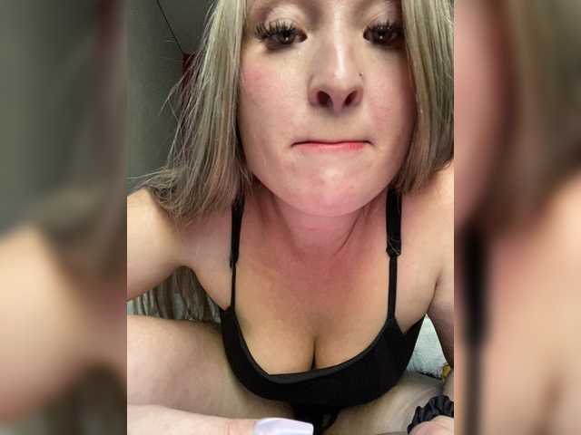 Eva-Love live cam on BongaCams