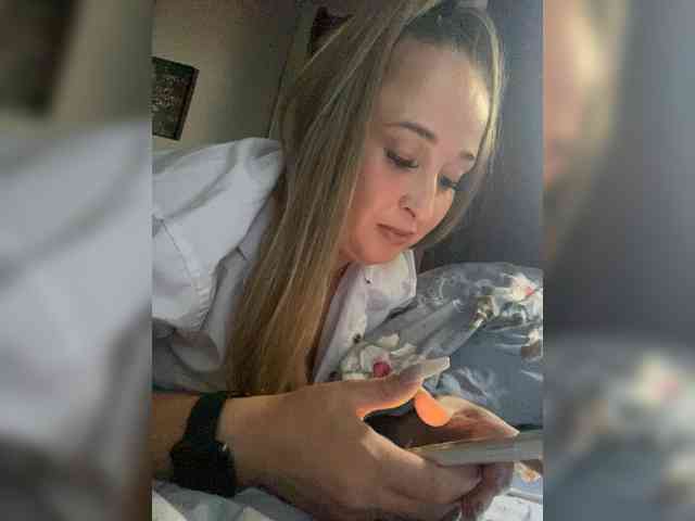 Eva-Love webcam