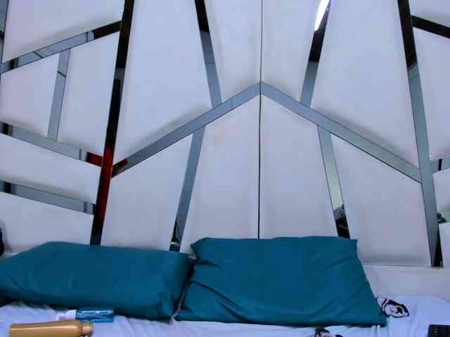 DianaSmiith webcam