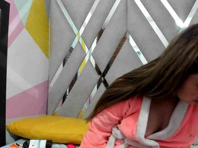 DianaSmiith webcam