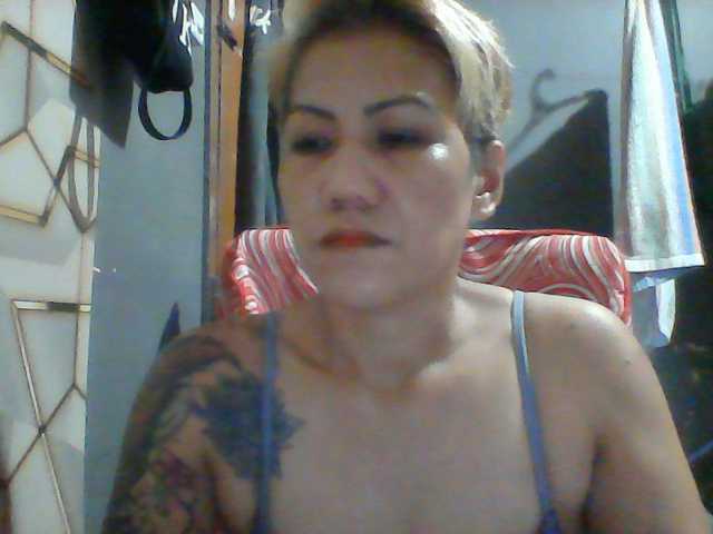 Rarra live cam on BongaCams