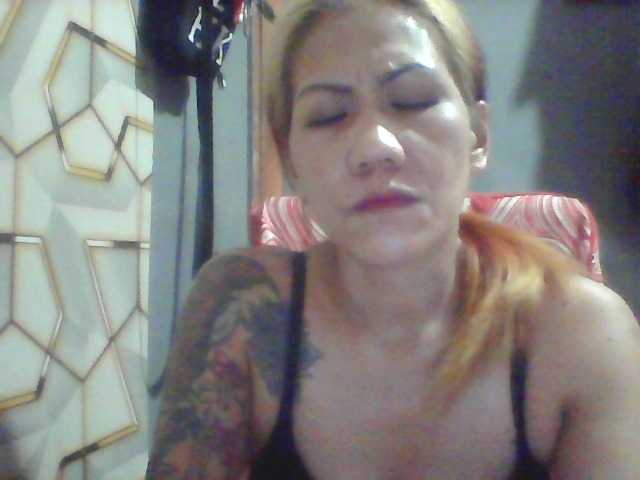 Rarra live cam on BongaCams