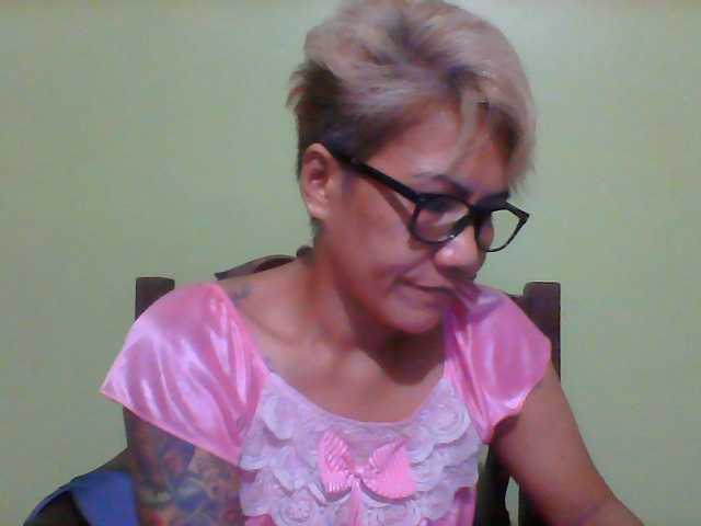Rarra live cam on BongaCams