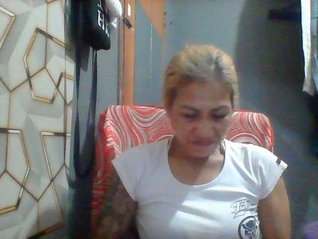Rarra live cam on BongaCams