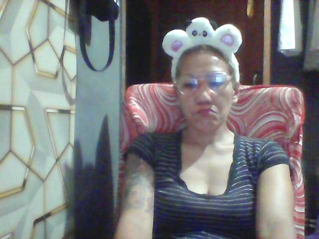 Rarra live cam on BongaCams