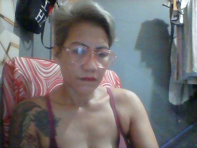 Rarra live cam on BongaCams