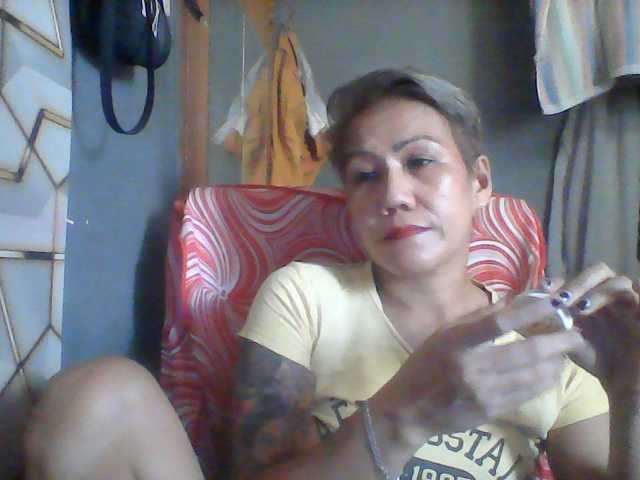 Rarra, live now on BongaCams
