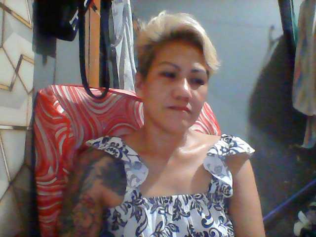 Rarra live cam on BongaCams