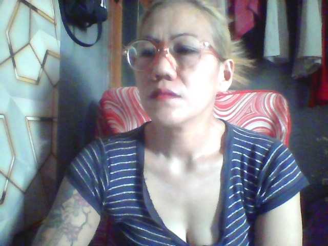 Rarra live cam on BongaCams