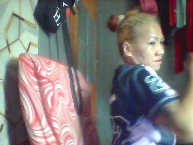 Rarra live cam on BongaCams