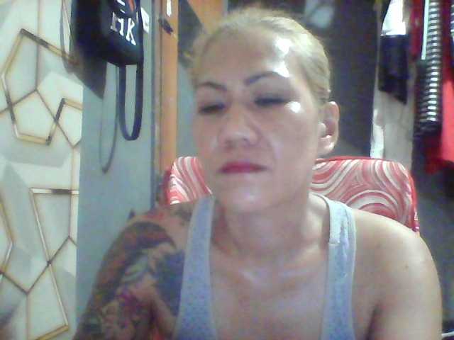 Rarra live cam on BongaCams