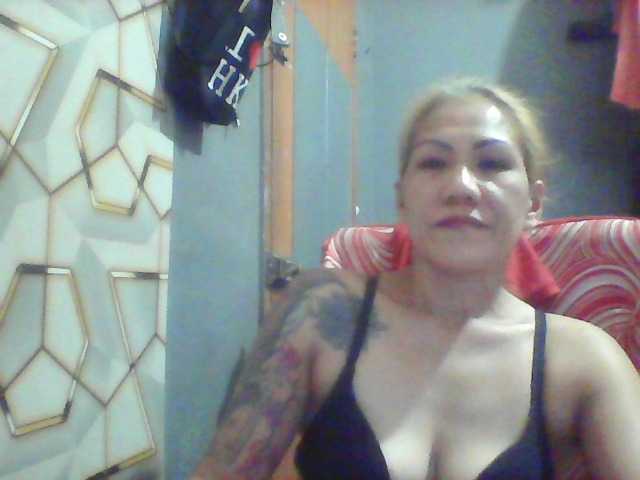 Rarra live cam on BongaCams