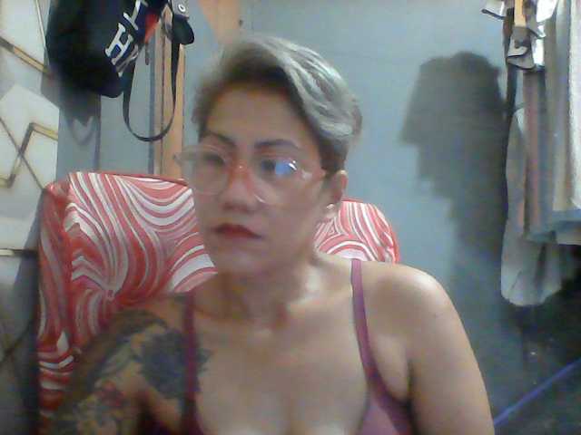 Rarra live cam on BongaCams