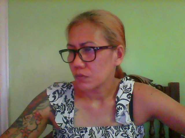 Rarra live cam on BongaCams
